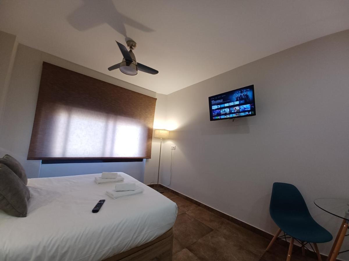Apartamento Acogedor Junto A Calle Betis, Triana-Los Remedios Séville Extérieur photo
