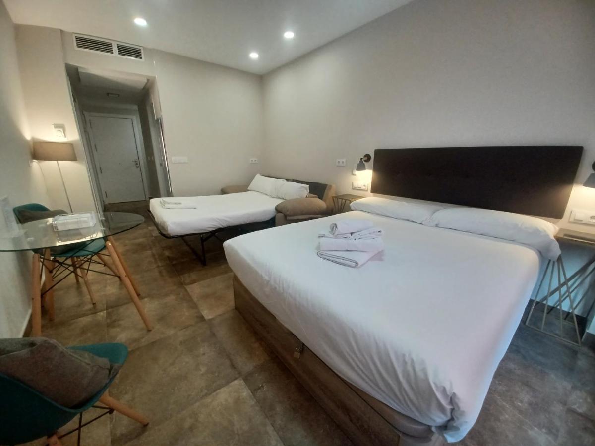 Apartamento Acogedor Junto A Calle Betis, Triana-Los Remedios Séville Extérieur photo