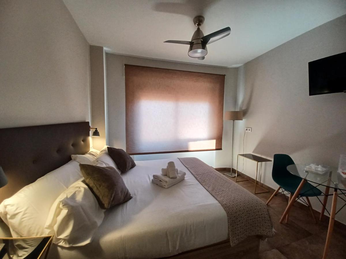 Apartamento Acogedor Junto A Calle Betis, Triana-Los Remedios Séville Extérieur photo