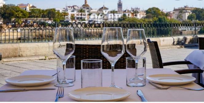 Apartamento Acogedor Junto A Calle Betis, Triana-Los Remedios Séville Extérieur photo