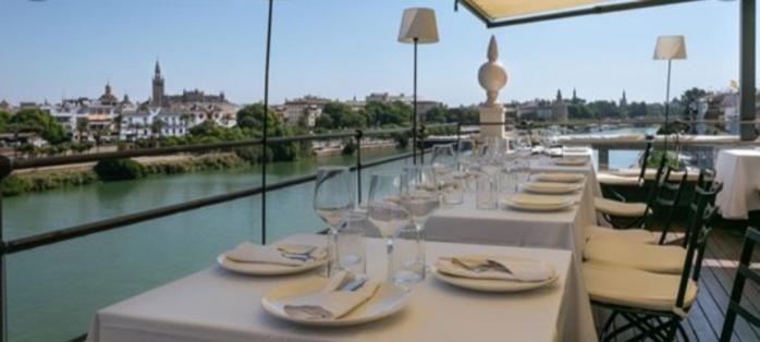 Apartamento Acogedor Junto A Calle Betis, Triana-Los Remedios Séville Extérieur photo