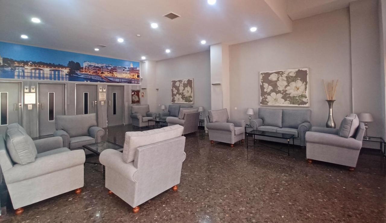 Apartamento Acogedor Junto A Calle Betis, Triana-Los Remedios Séville Extérieur photo